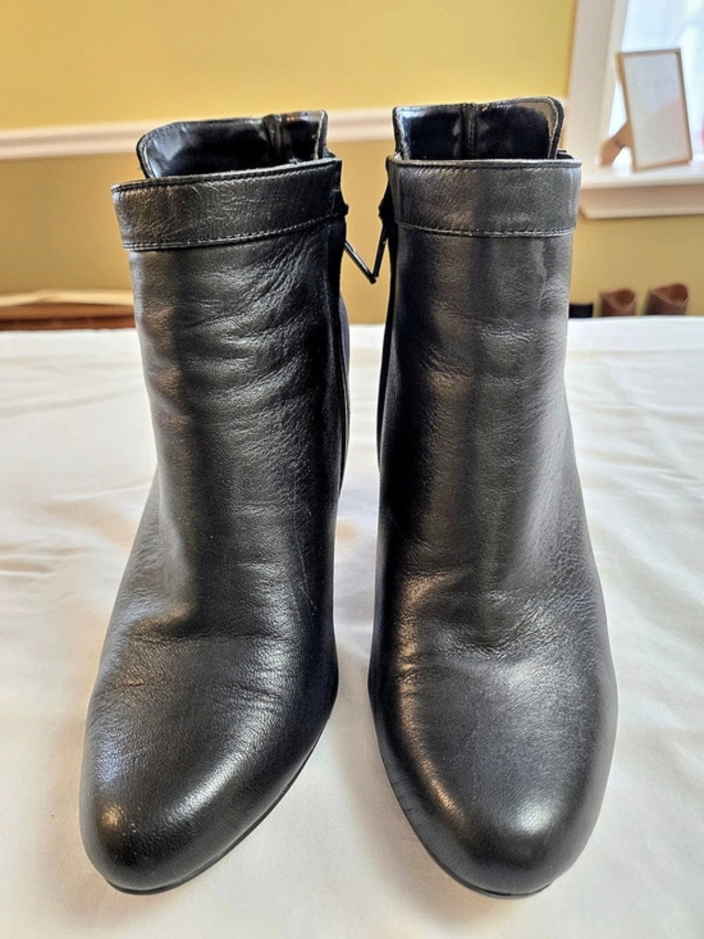 ALFANI Black Leather Heeled Ankle Boots US 7.5M